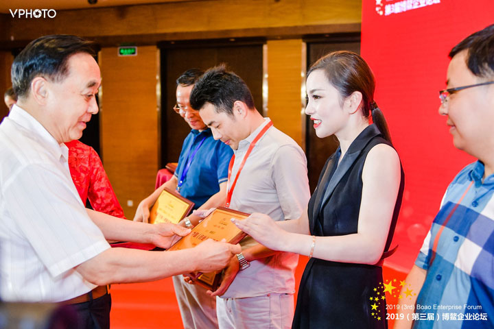 喜讯！智邦国际再获两项大奖