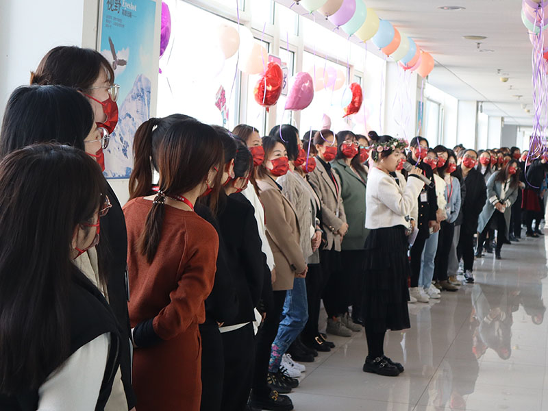 致最美女神:不负芳华,不负青春,最爱是你!