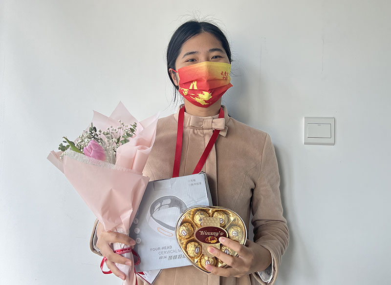 致最美女神:不负芳华,不负青春,最爱是你!