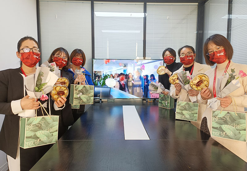 致最美女神:不负芳华,不负青春,最爱是你!