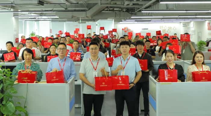 月满华诞，家国同庆，智邦国际祝您中秋国庆双节快乐！